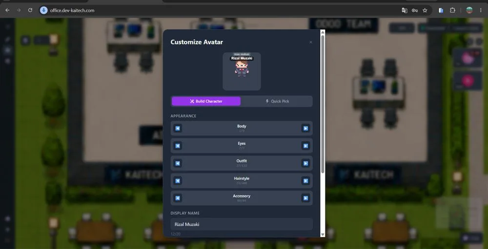 Panel Customize Avatar KAISPACE dengan pilihan pakaian, wajah, dan rambut.